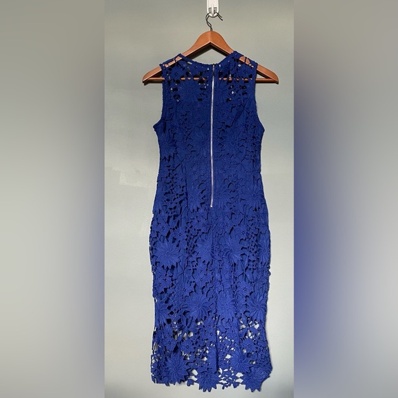 NWT ALLANDWELL Women's Floral Lace V Short Sleeves Knee Length Blue Dress Small - Picture 8 of 13